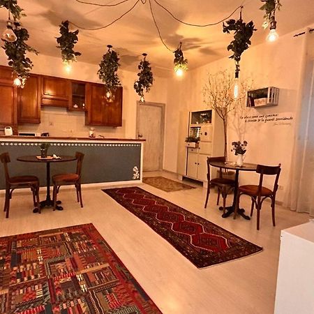 לינה וארוחת בוקר וטראלה Casa Francigena מראה חיצוני תמונה